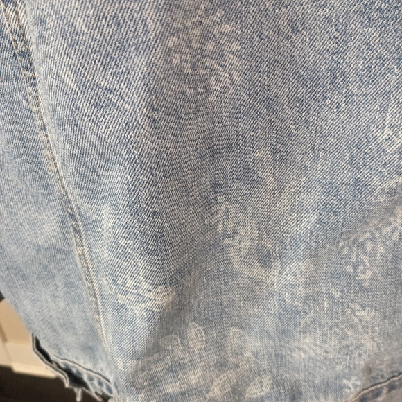 Distressed denim jacket, fitted not oversized - Picture 7 of 9